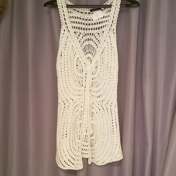 🌺Knit/crocheted Vest NWT - Picture 3 of 5